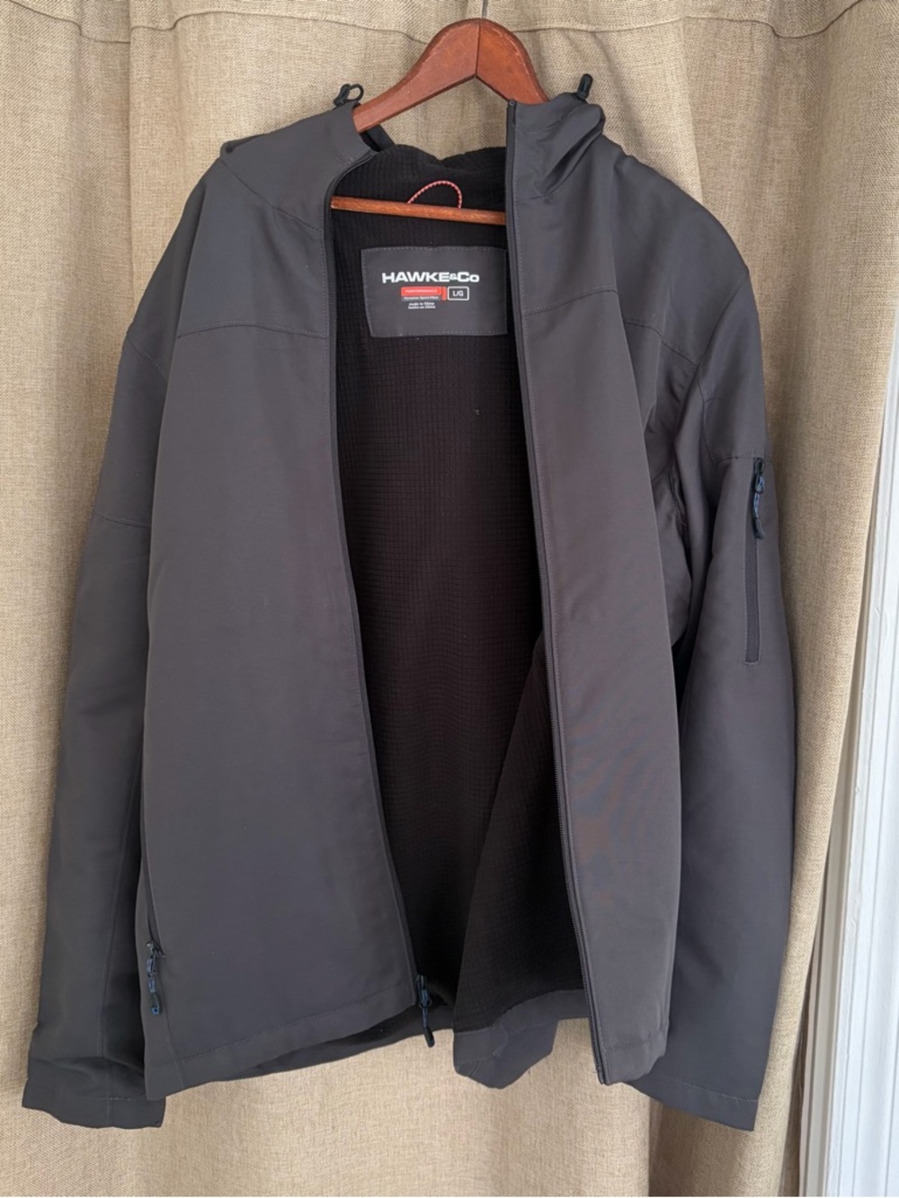 Hawke & Co Men's Black Hooded Softshell Rain/Wind Midweight Jacket